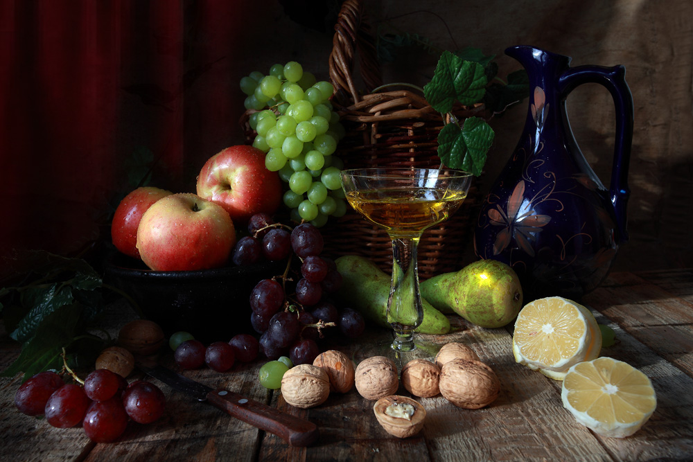 С фруктами и грецкими орехами Нажмите на изображение, чтобы посмотреть его на полном экране.