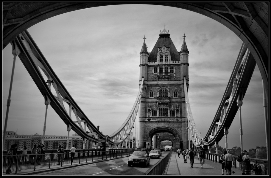 The Tower Bridge Нажмите на изображение, чтобы посмотреть его на полном экране.