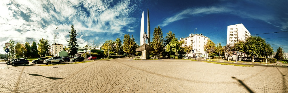 Памятник Алексееву Нажмите на изображение, чтобы посмотреть его на полном экране.