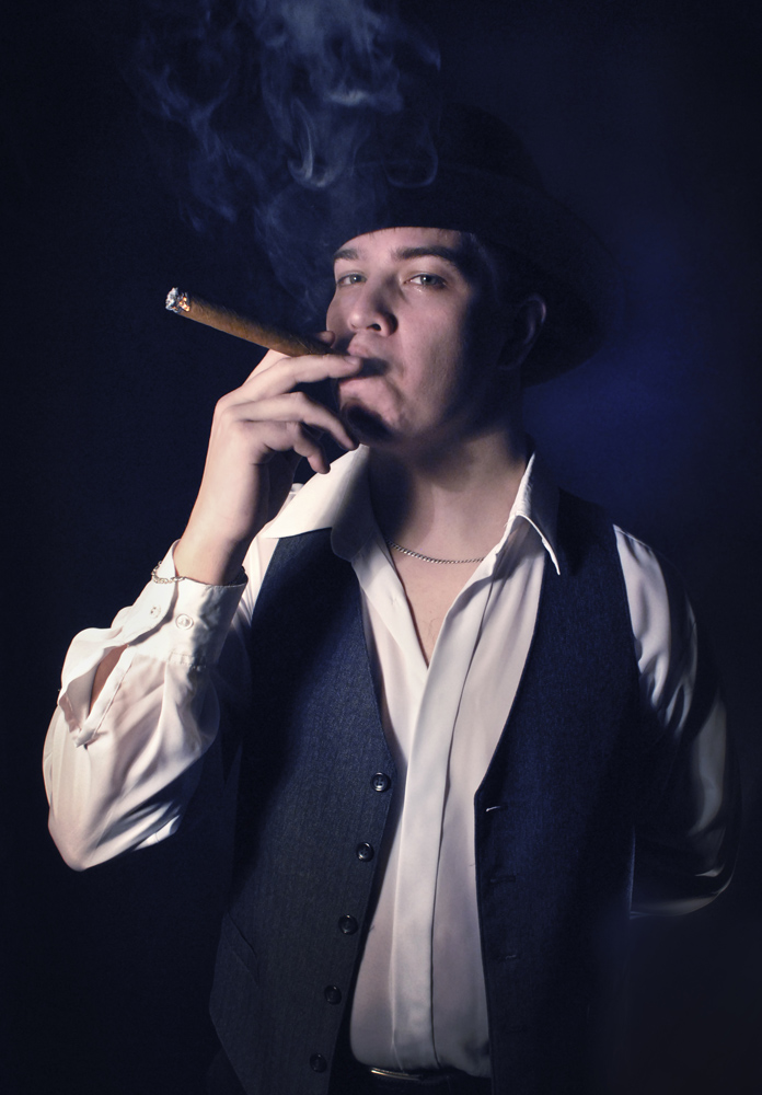 Портрет с сигарой Нажмите на изображение, чтобы посмотреть его на полном экране.