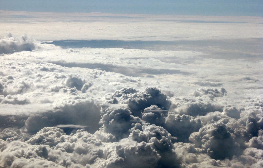 Там за облаками Нажмите на изображение, чтобы посмотреть его на полном экране.