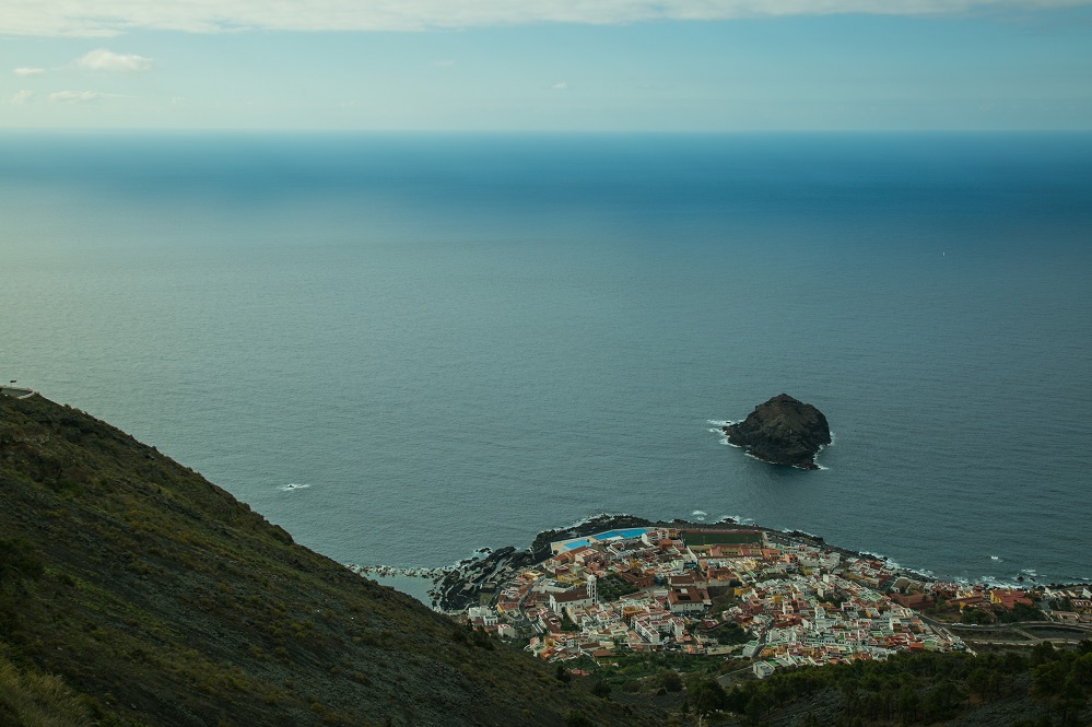 Городок на побережье Нажмите на изображение, чтобы посмотреть его на полном экране.