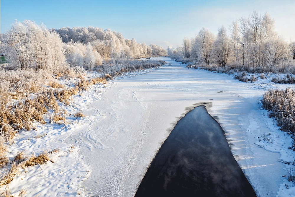 Зима на реке Нажмите на изображение, чтобы посмотреть его на полном экране.