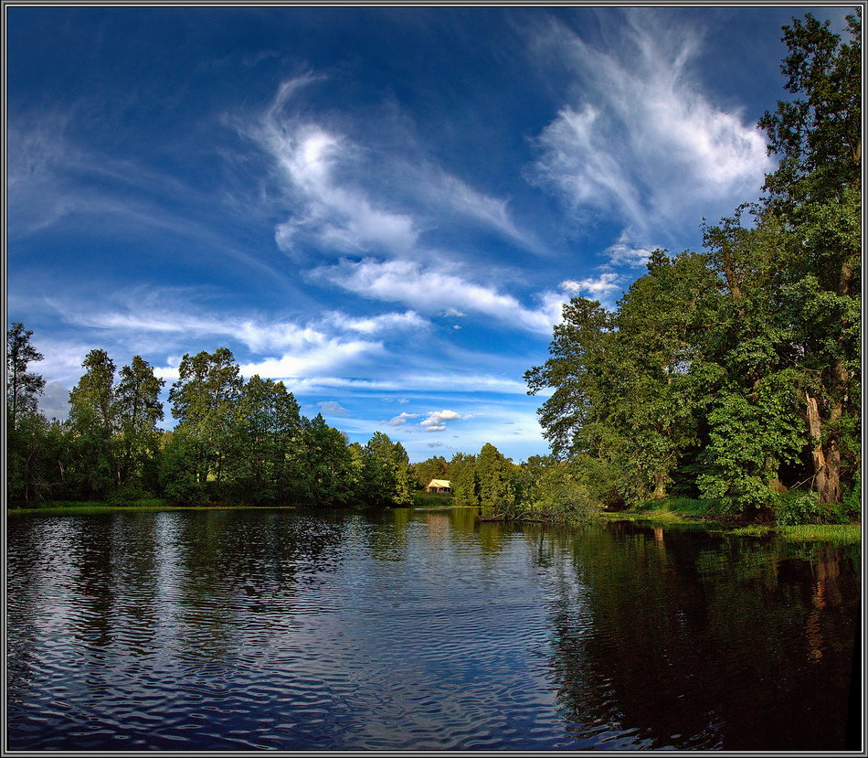 Лесное озеро Нажмите на изображение, чтобы посмотреть его на полном экране.