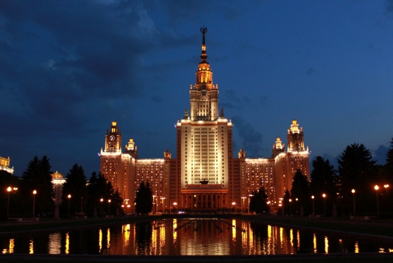 Ночная Москва Нажмите на изображение, чтобы посмотреть его на полном экране.